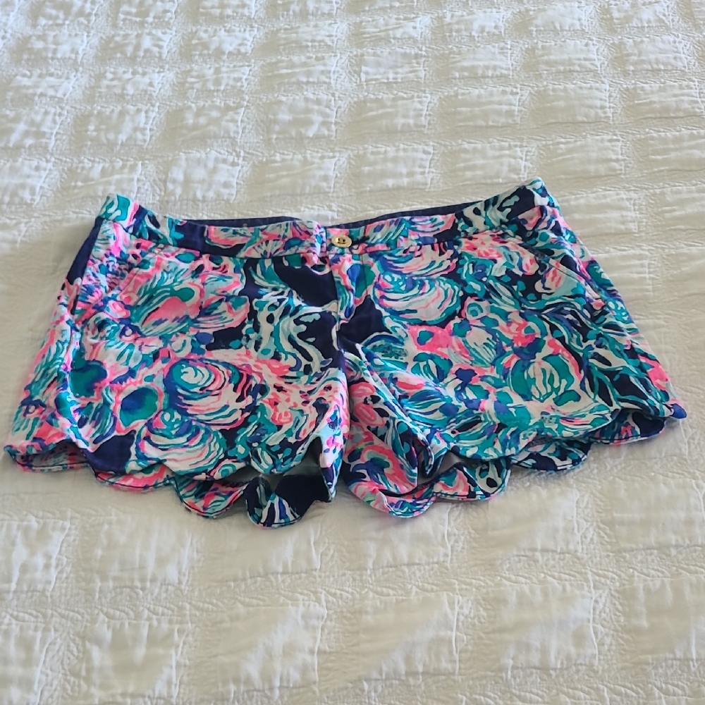 Lilly Pulitzer BUTTERCUP Scalloped Shorts Bright Navy CAUGHT UP Size 12